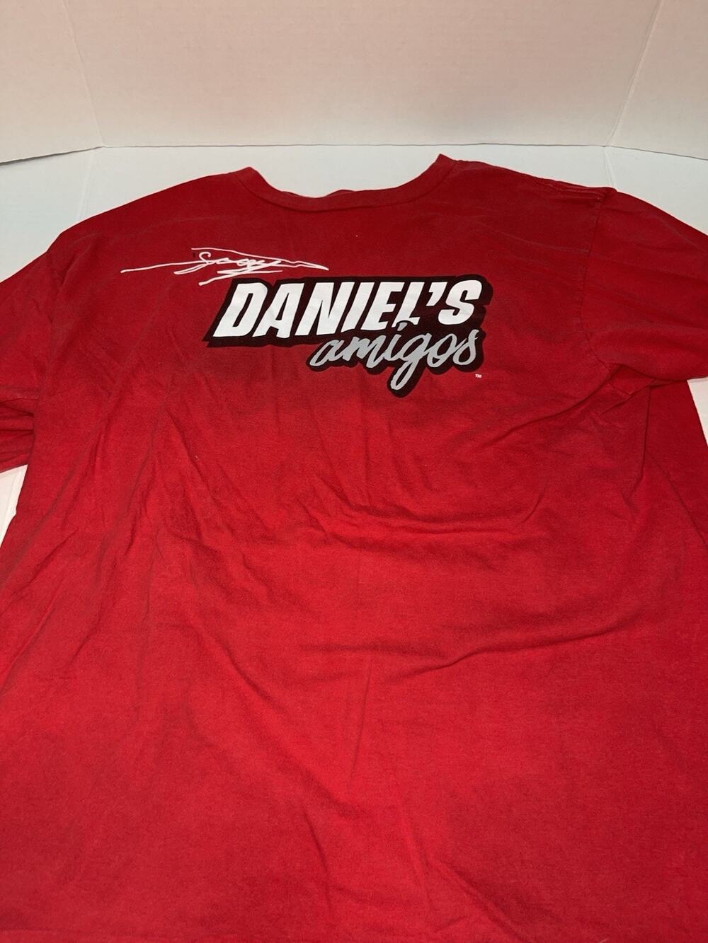 Daniel's Amigos Red T-Shirt Men's Size Large